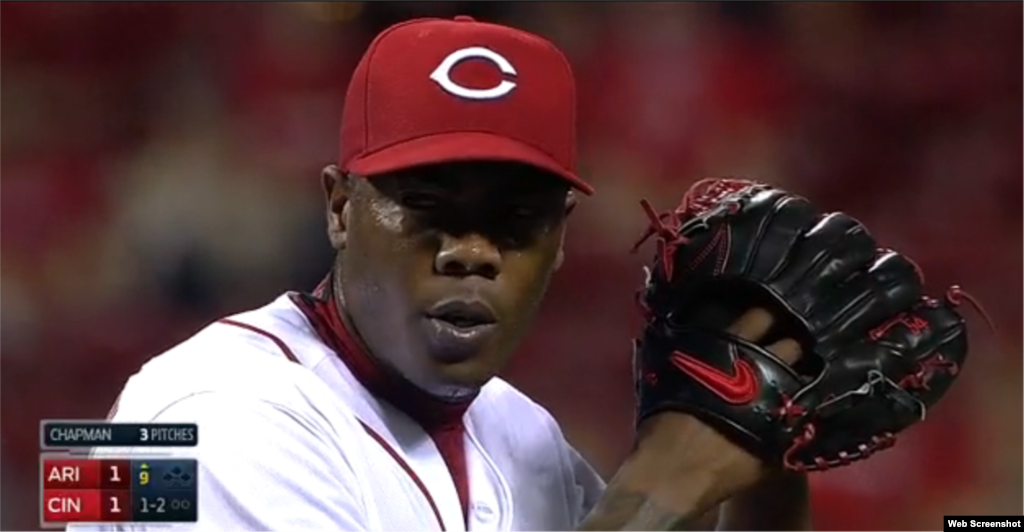 El lanzador zurdo Aroldis Chapman (Holguín, 1988) tiene una efectividad de 1.73 y ha salvado 17 juegos con 62 ponches. Presenta 3 victorias e igual número de derrotas esta temporada. Su promedio de carreras limpias permitidas, de por vida, es de 2.24 en 289 entradas con 492 ponches. 