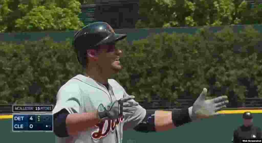 J.D. Martínez (Miami, 1987), de ascendencia cubana, batea para .290 (89 hits en 307 veces al bate), con 24 jonrones y 58 carreras impulsadas. Tiene un promedio ofensivo de por vida de .276 (454 imparables en 1647 oportunidades), con 71 cuadrangulares y 260 carreras impulsadas. 