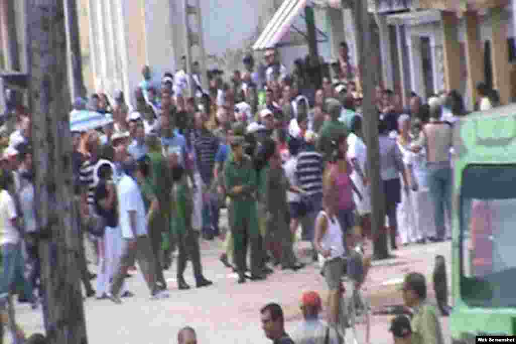  Arresto de Damas de Blanco en Colón, domingo 15.