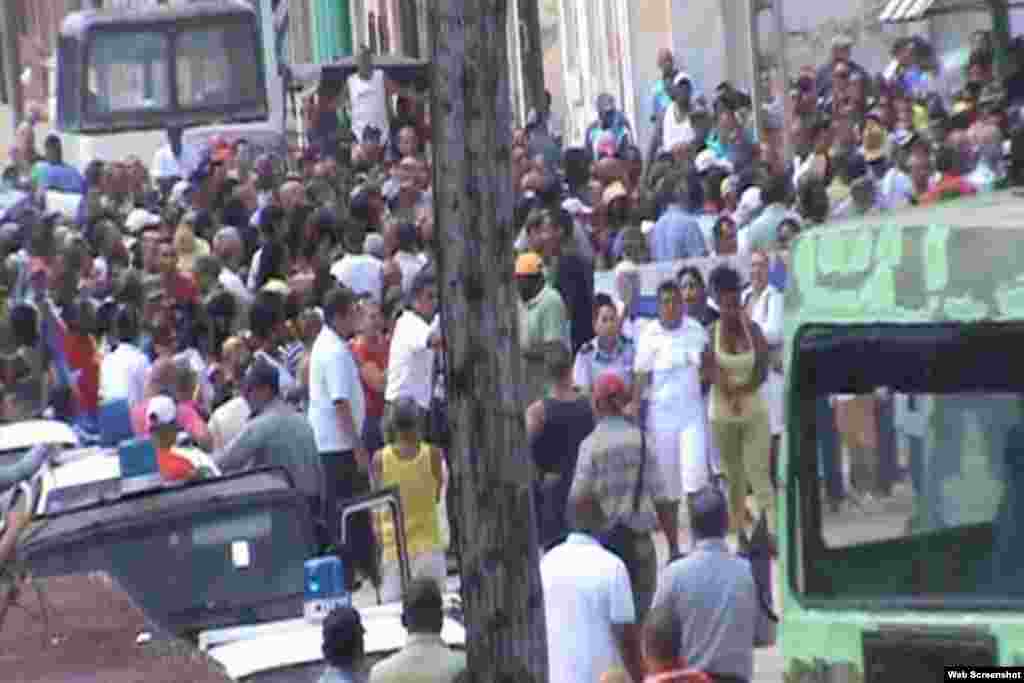  Arresto de Dama de Blanco Caridad Burunate en Colón, domingo 15.